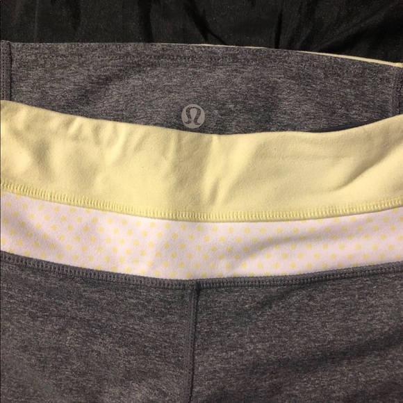 3 pairs LULULEMON ATHLETICA LEGGINGS/FLARE BOTTOMS - Picture 7 of 7